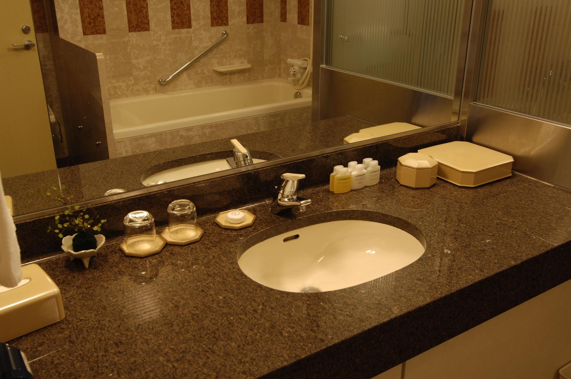 Royal Oak Hotel Spa & Gardens Оцу Екстериор снимка